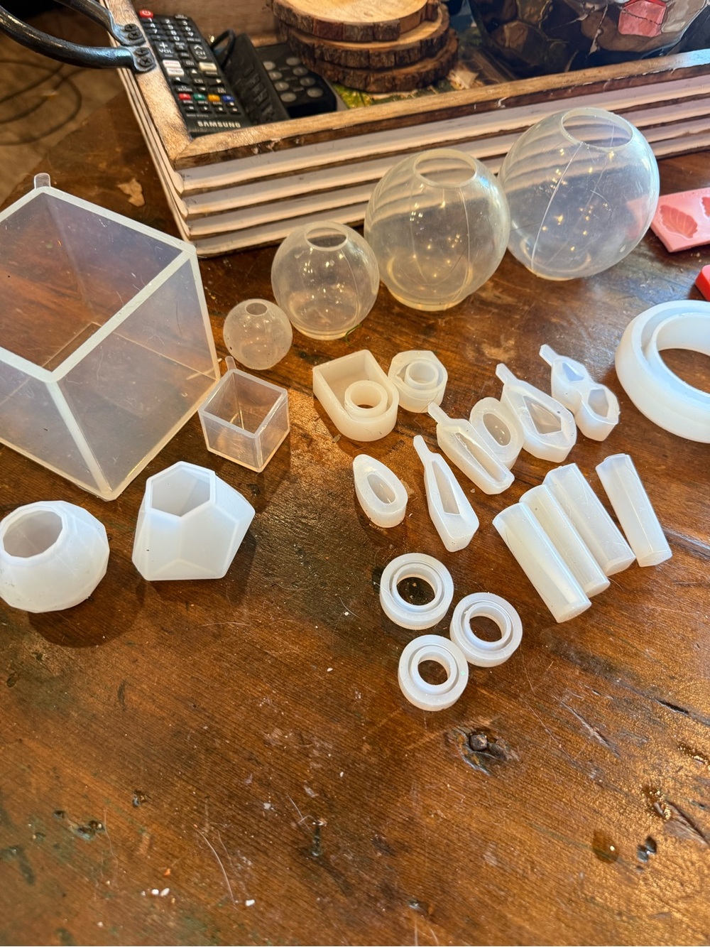 Silicone Resin Mold Kit Pieces - Picture 2 of 13
